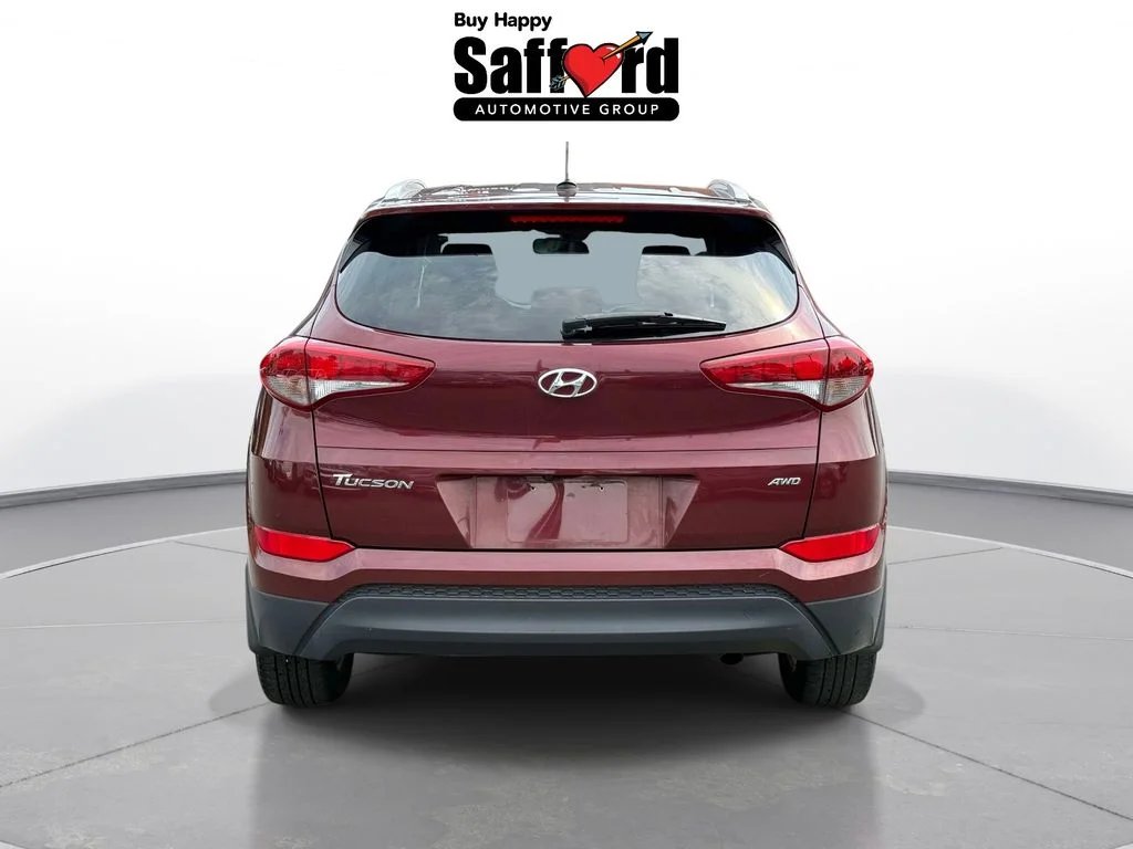 Used 2016 Red Hyundai SE image 5