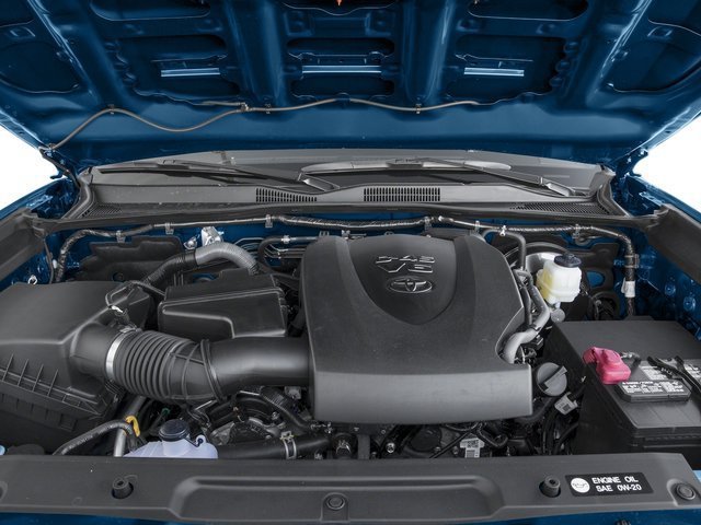 Used 2016  Toyota  image 12