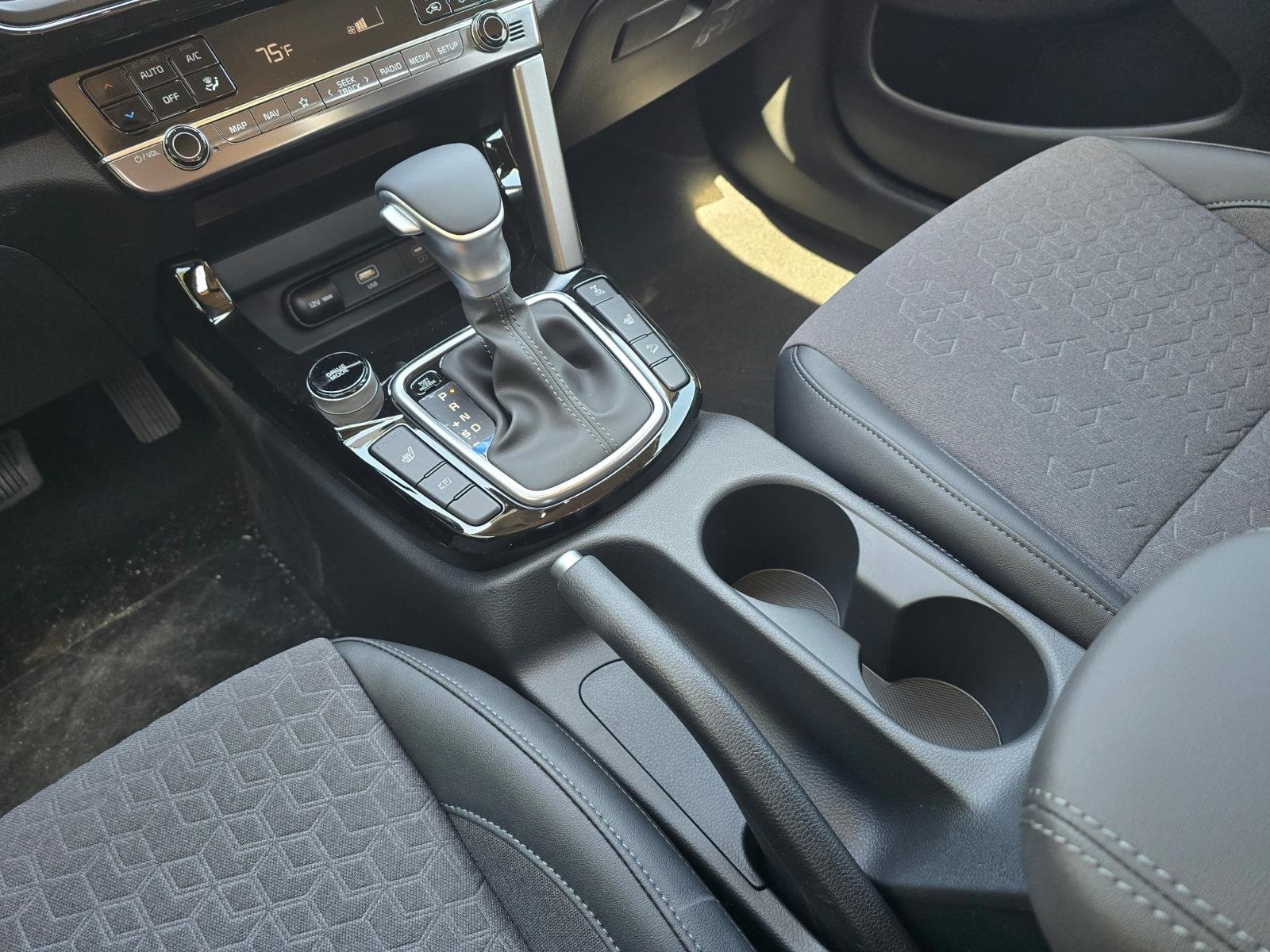 New 2026 Gravity Gray Kia S image 9