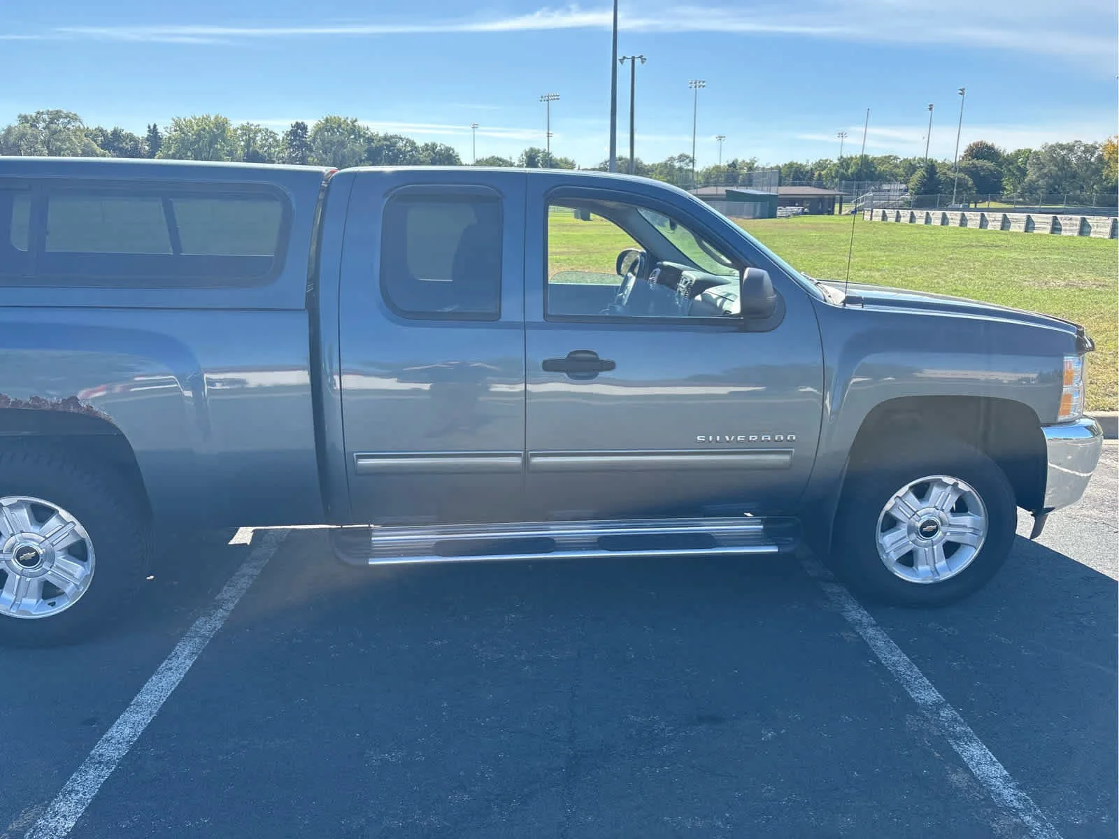 Used 2013 Blue Granite Metallic Chevrolet LT image 3