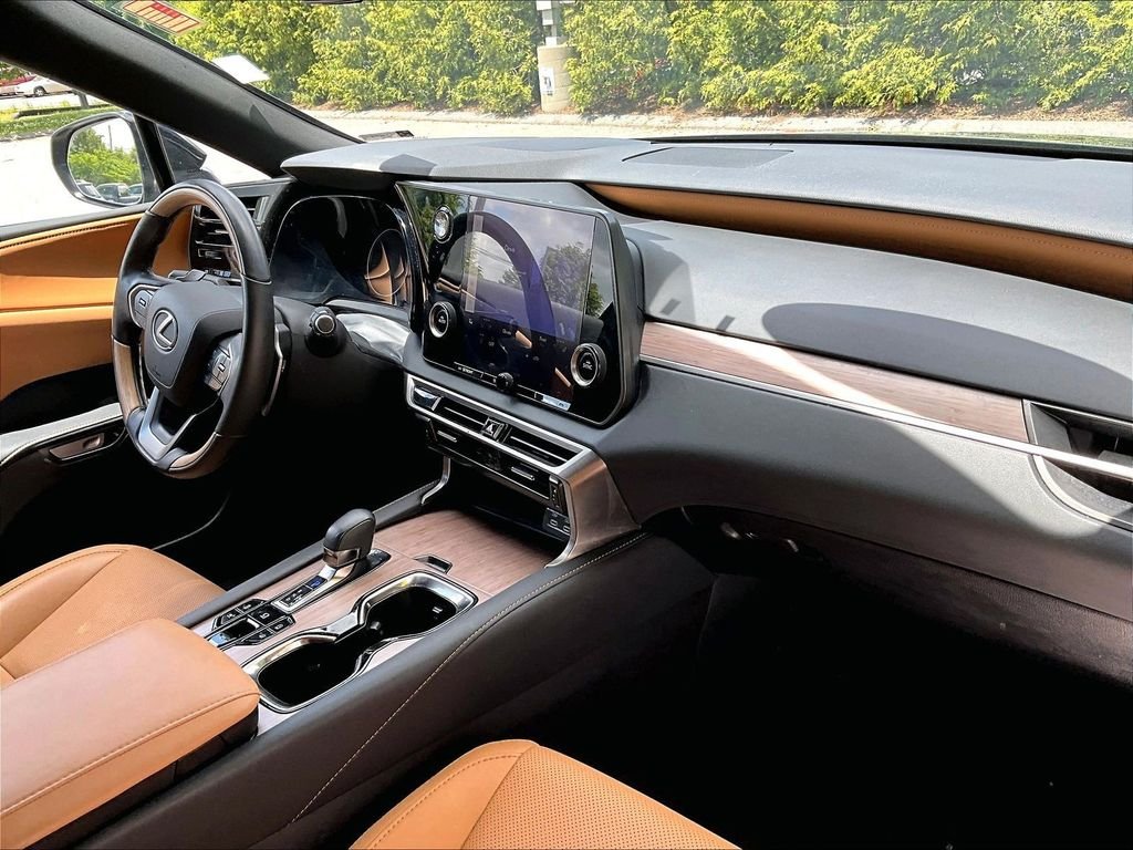 Used 2024 Black Lexus 350 Premium image 14
