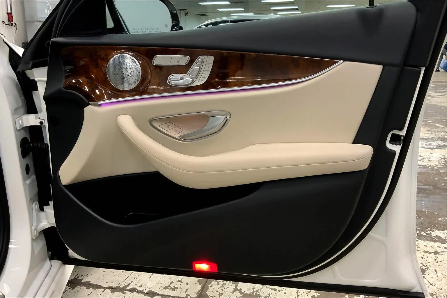 Used 2018 Polar White Mercedes-Benz E 300 image 22