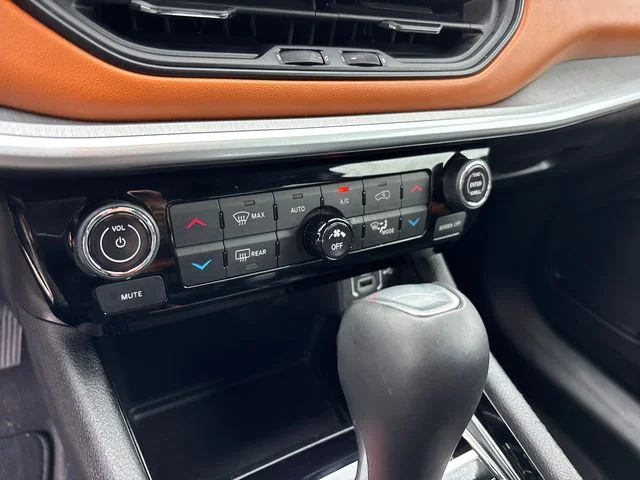 Used 2024 Gray Jeep Limited image 24