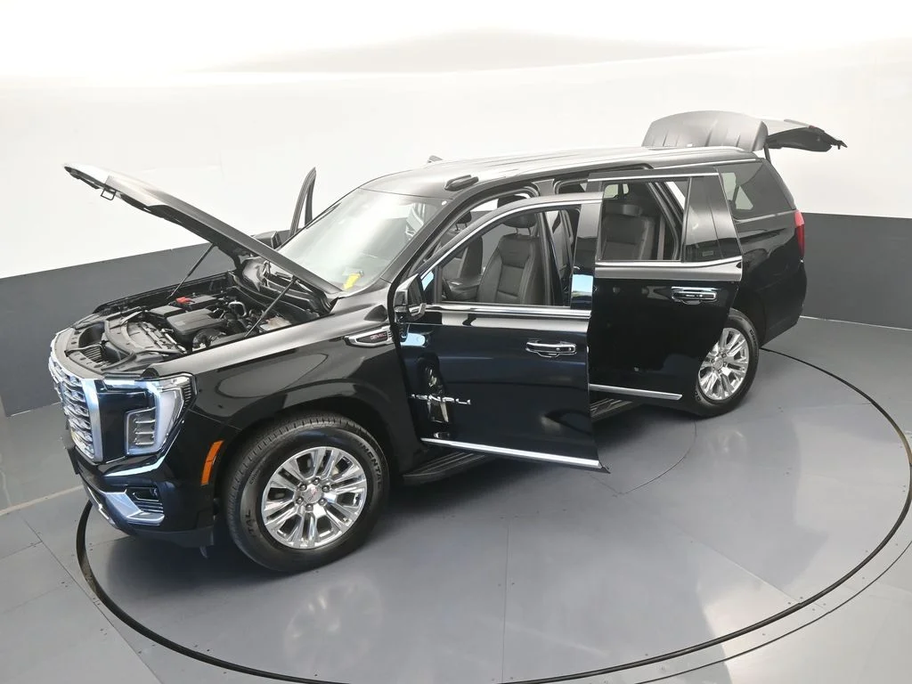 2025 GMC Yukon Denali - Photo 71
