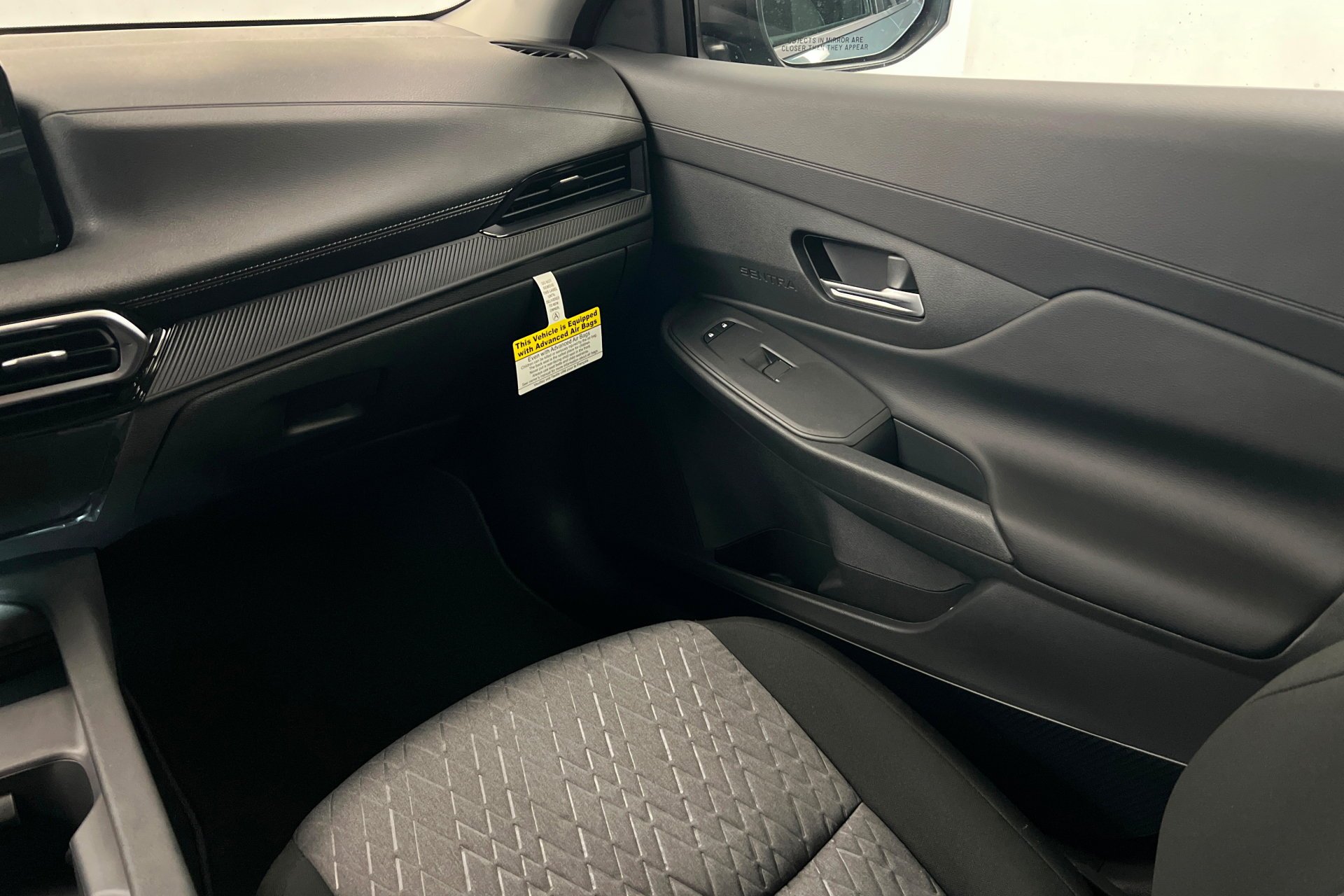 New 2027 Atlantic Gray Metallic Nissan SV image 11