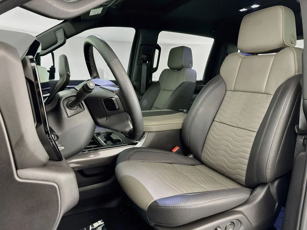 Used 2026 Gray Chevrolet ZR2 image 21