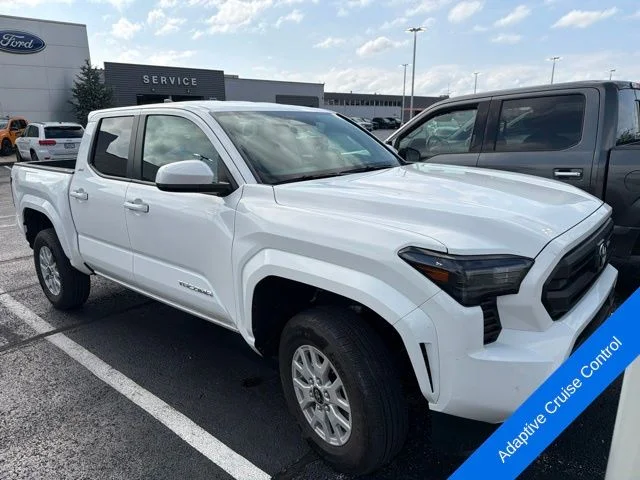 Used 2026  Toyota SR5 image 3