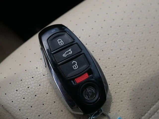 Used 2016 White Volkswagen VR6 FSI image 36