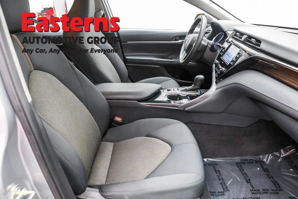 Used 2020 Silver Toyota LE image 21