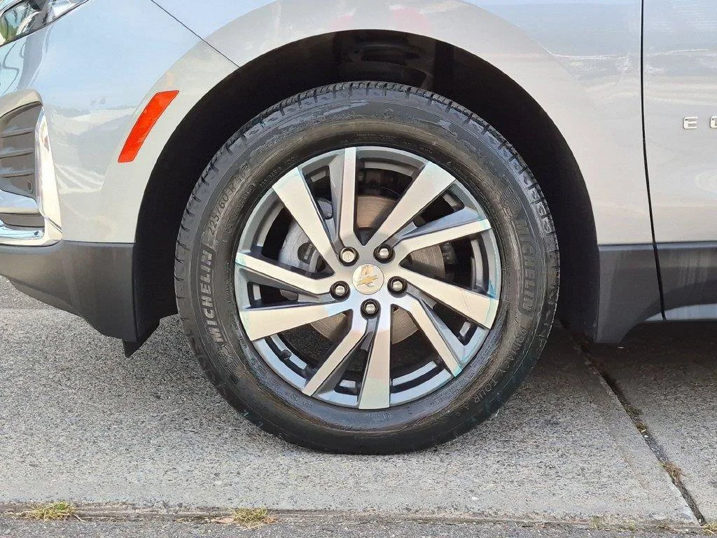 Used 2024 Gray Chevrolet Premier image 26