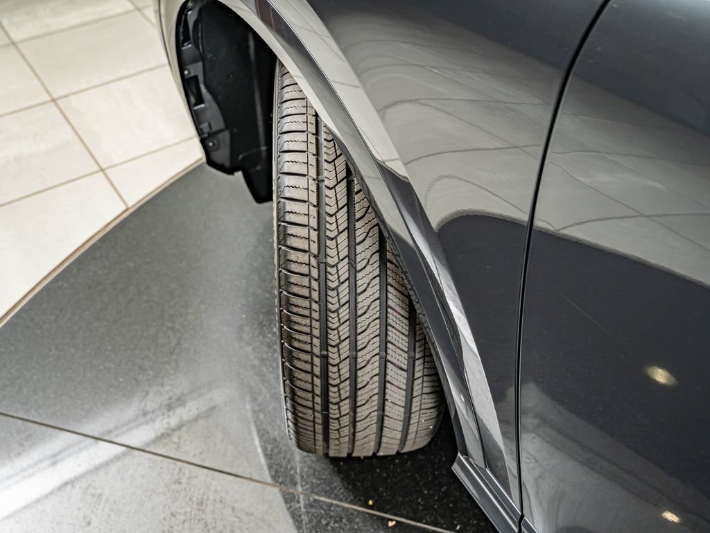Used 2025 Manhattan Gray Metallic Audi 2.0T Premium Plus image 39