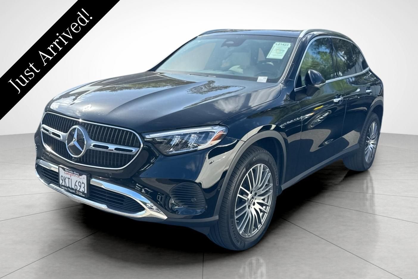 Used 2024 Black Mercedes-Benz GLC 300 image 1