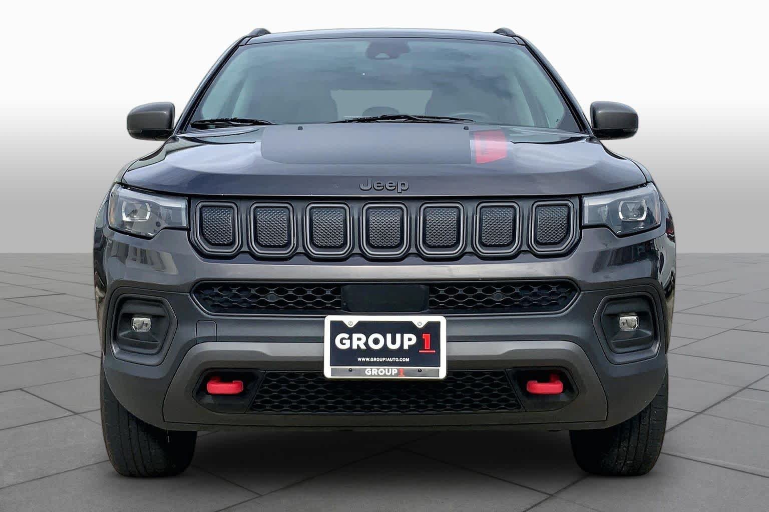 Used 2022 Granite Crystal Metallic Clearcoat Jeep Trailhawk image 4