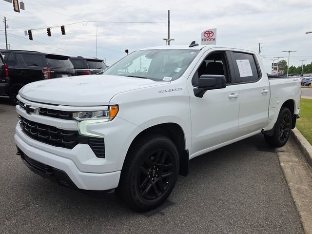 Used 2023 White Chevrolet RST image 3