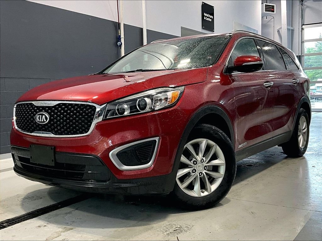 Used 2017 Red Kia LX image 3