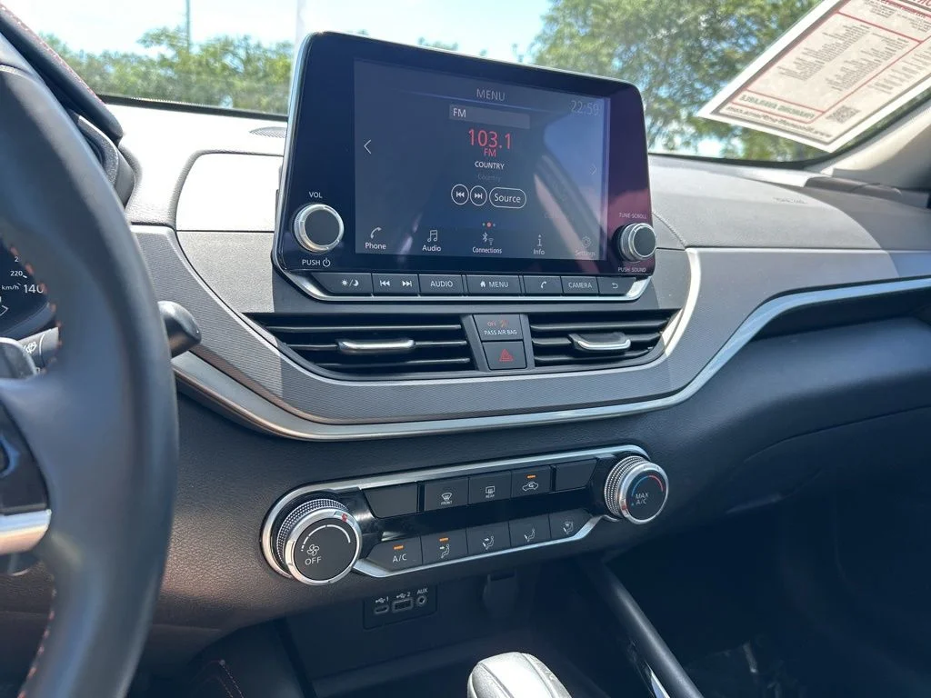 Used 2025 Gray Nissan 2.5 SR image 31