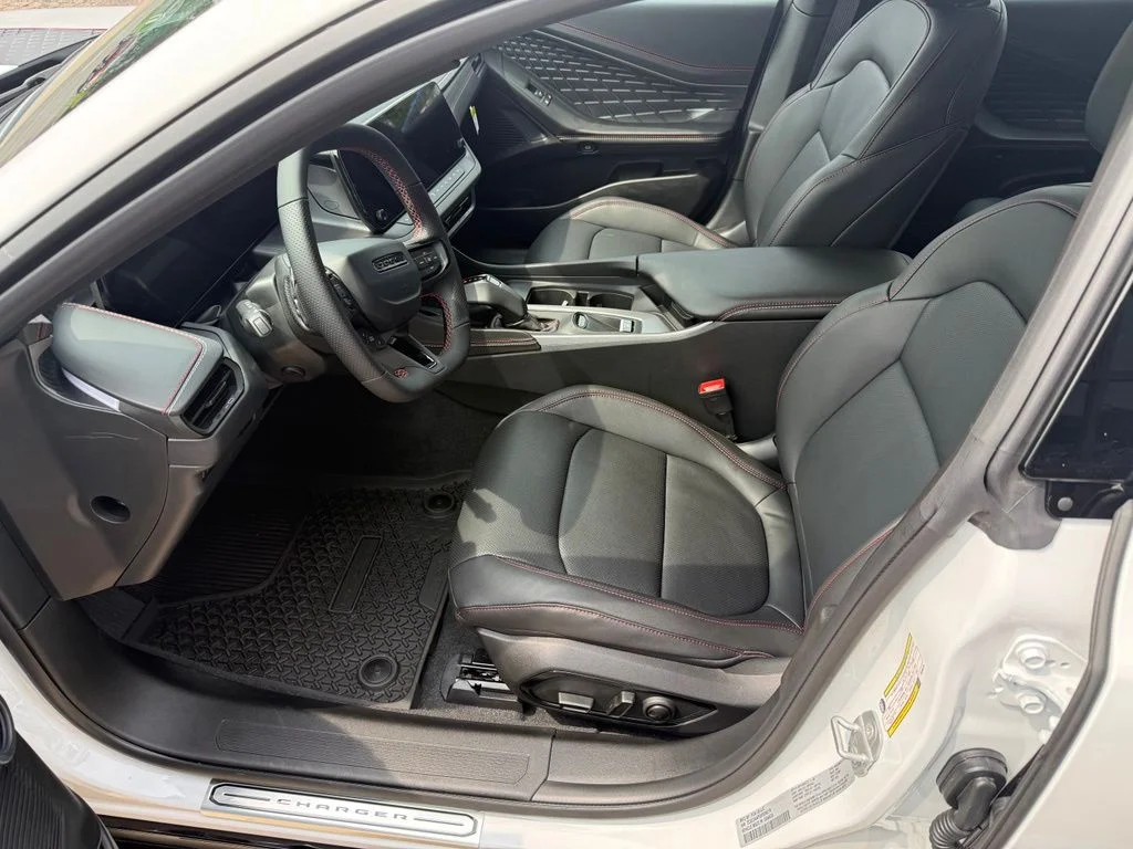 New 2027 White Knuckle Exterior Paint Dodge R/T Plus image 19