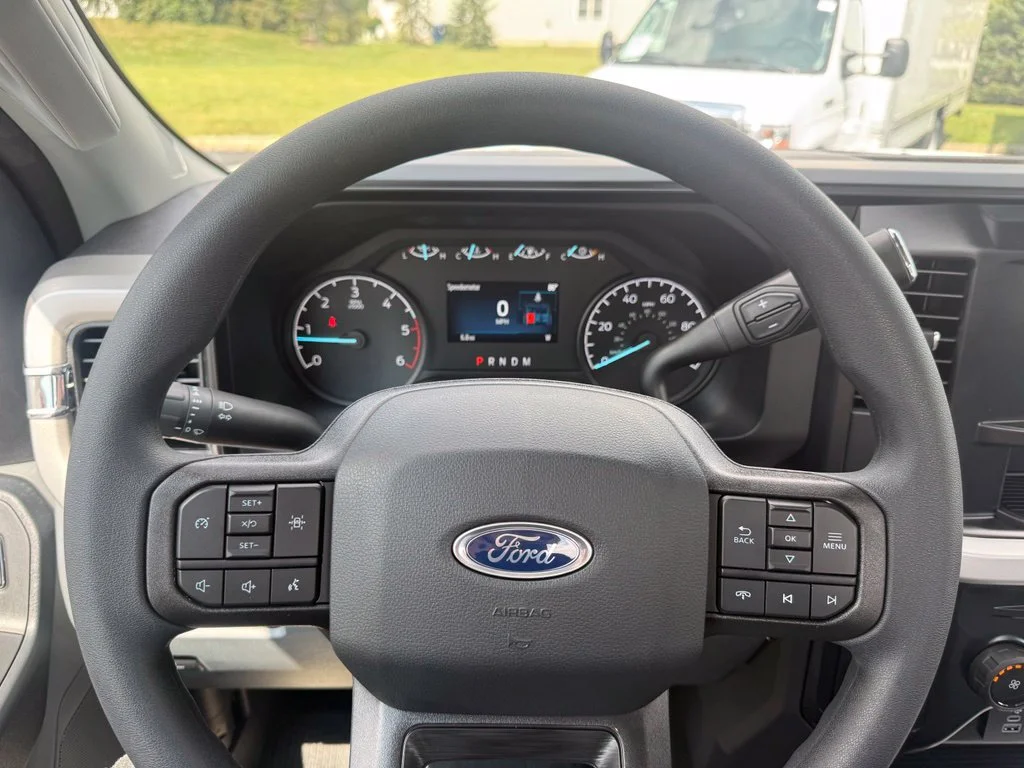 New 2026 Oxford White Ford F-450® XL image 25