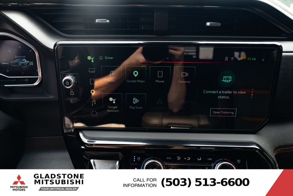 Used 2022 Summit White GMC AT4 image 16
