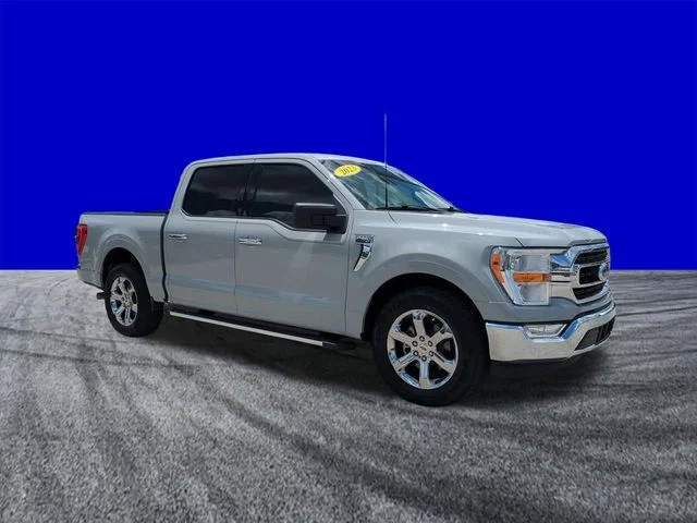 Certified Used 2023 Avalanche Ford XLT image 2