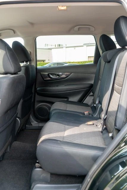 Used 2018 Midnight Pine Nissan SV image 12