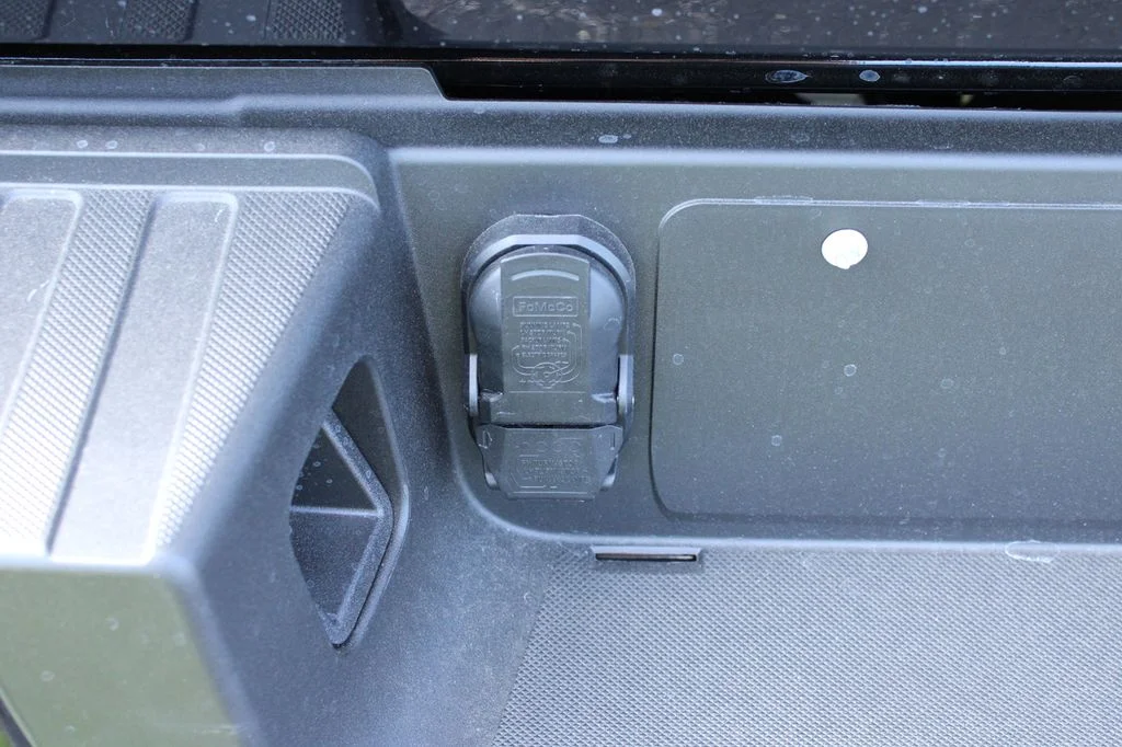 New 2026 Agate Black Metallic Ford F-250® XLT image 14