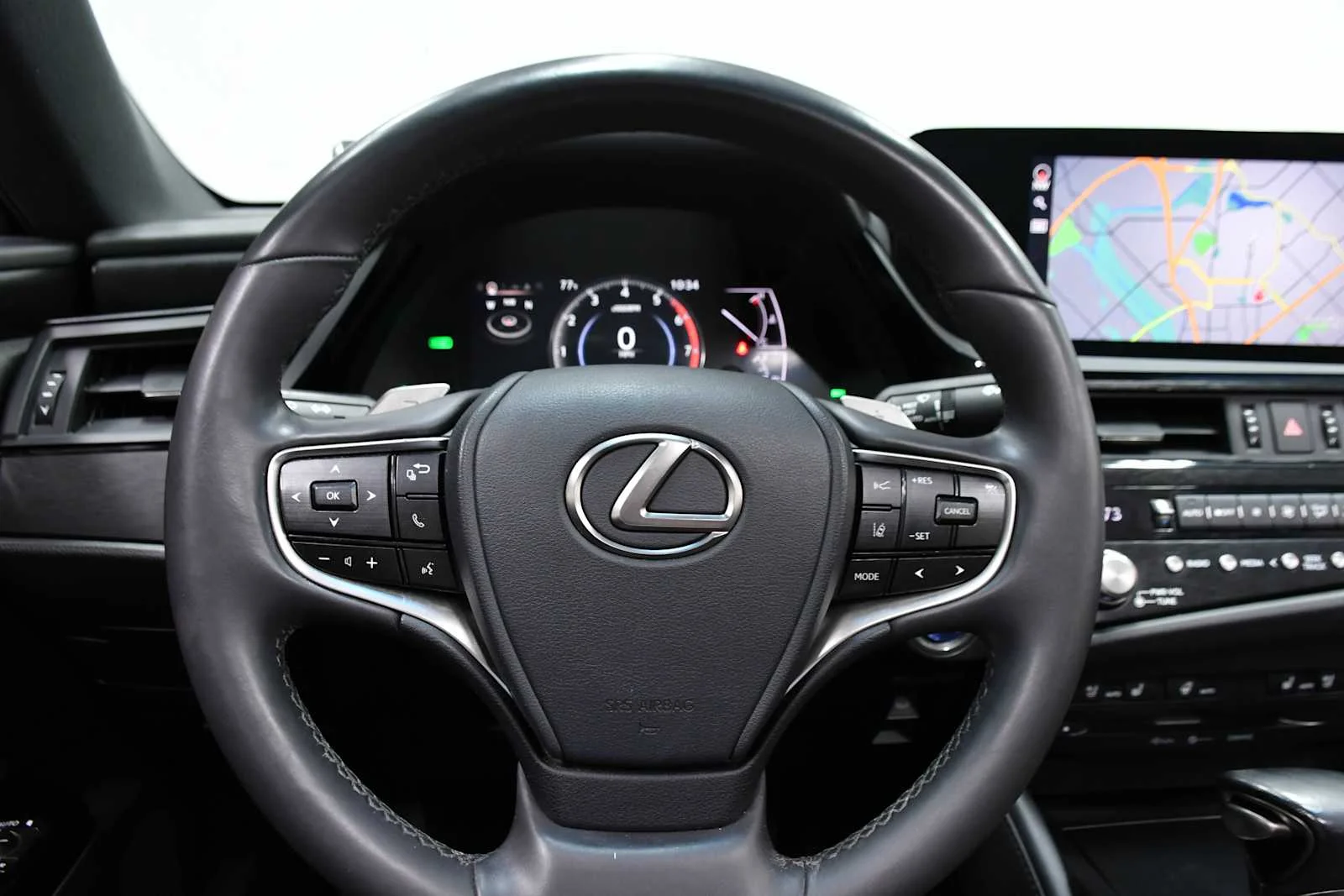 Certified Used 2022 IRIDIUM Lexus  image 17