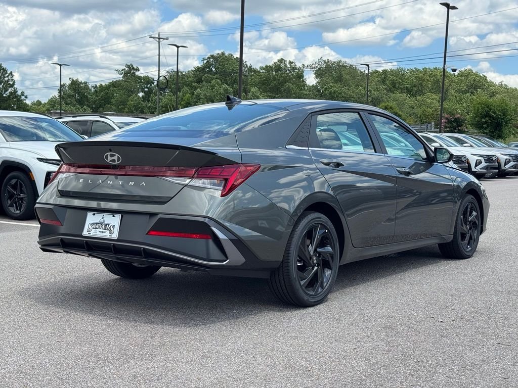 2026 Hyundai Elantra SEL - Photo 12
