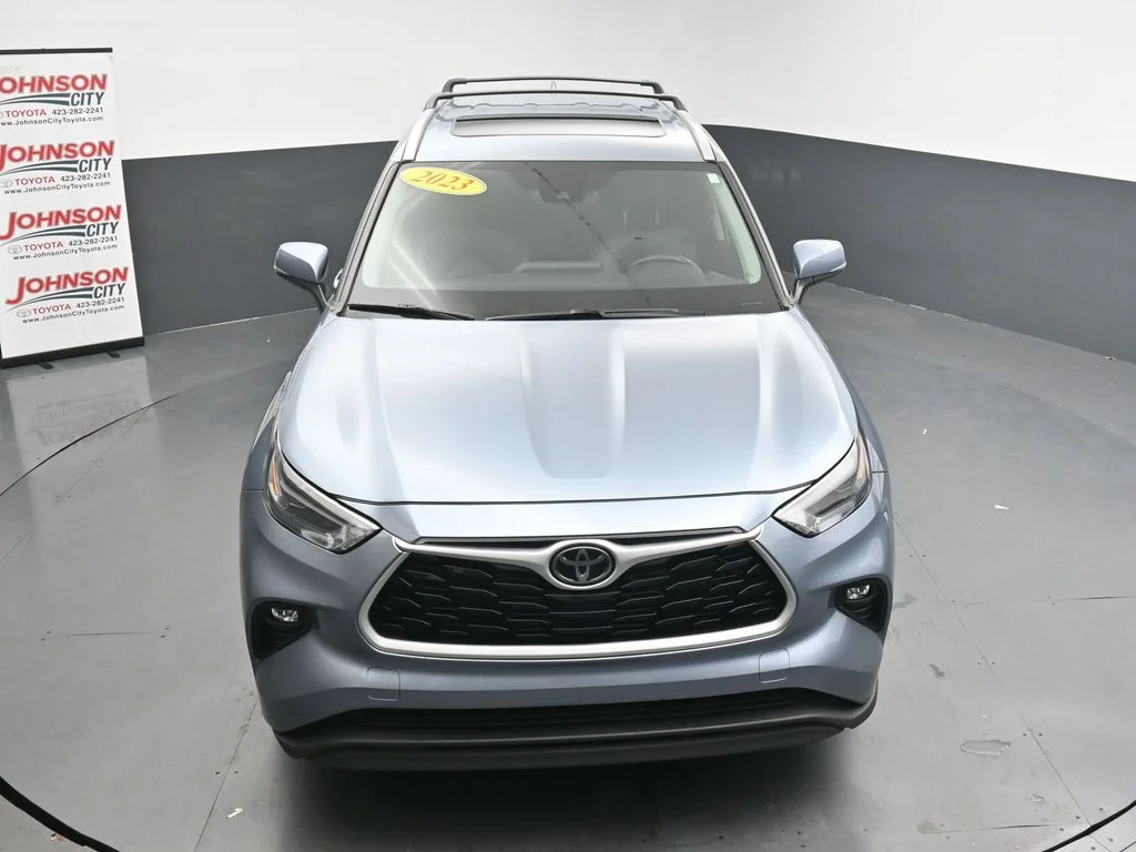 Used 2023  Toyota XLE image 29