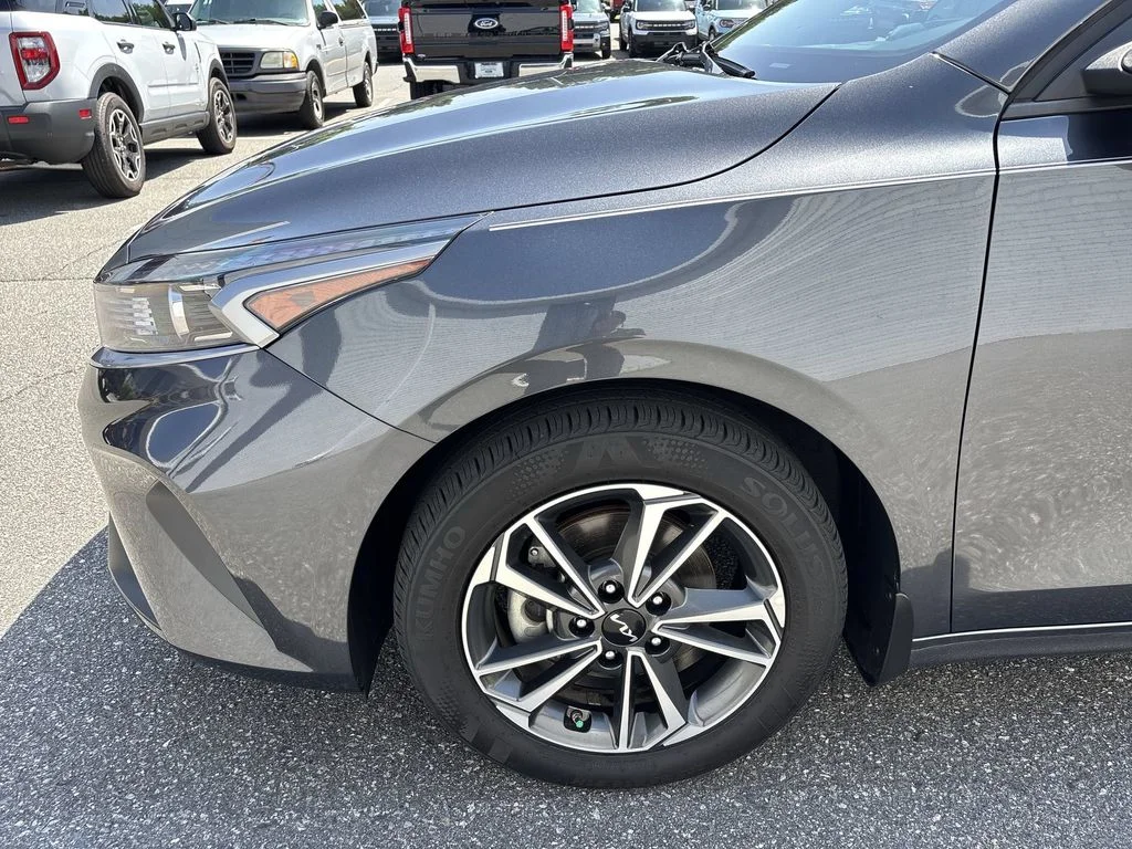 Used 2024 Gray Kia LXS image 18