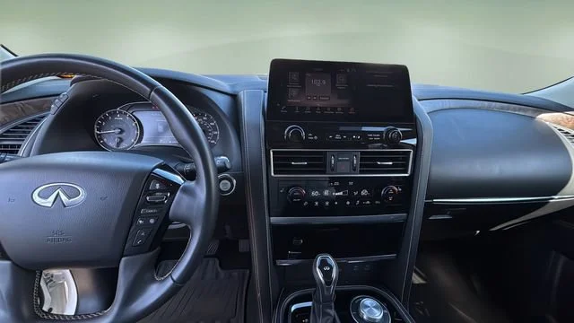 Used 2023 White INFINITI PREMIUM SELECT AWD image 10