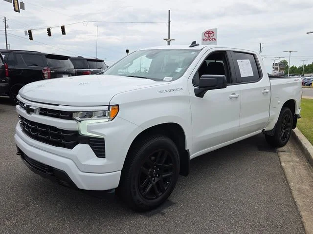Used 2023 White Chevrolet RST image 3