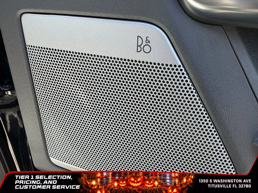 Used 2025 Black Ford Platinum image 16