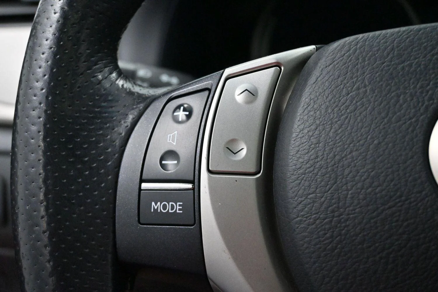 Used 2015 Ultra White Lexus Crafted Line image 18
