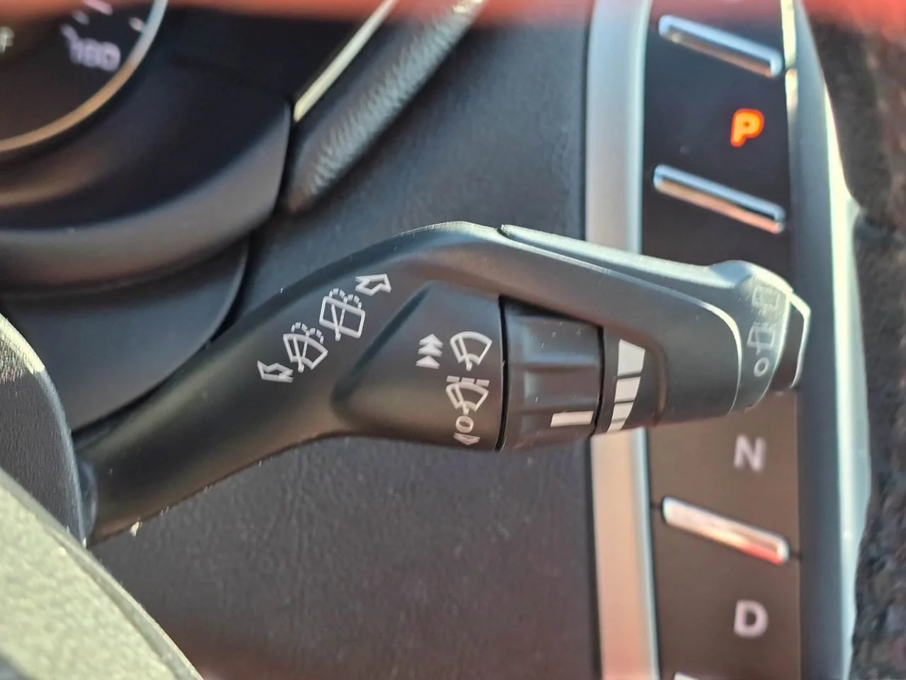 Used 2019 White Lincoln Standard image 21