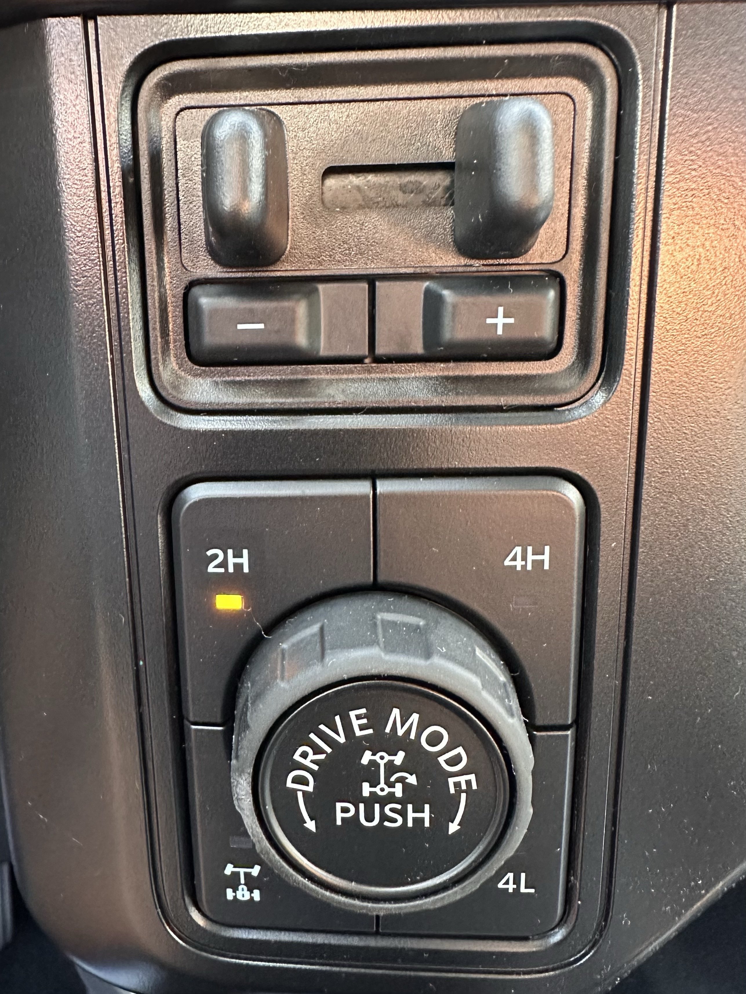 New 2026 Oxford White Ford F-250® Lariat® image 20