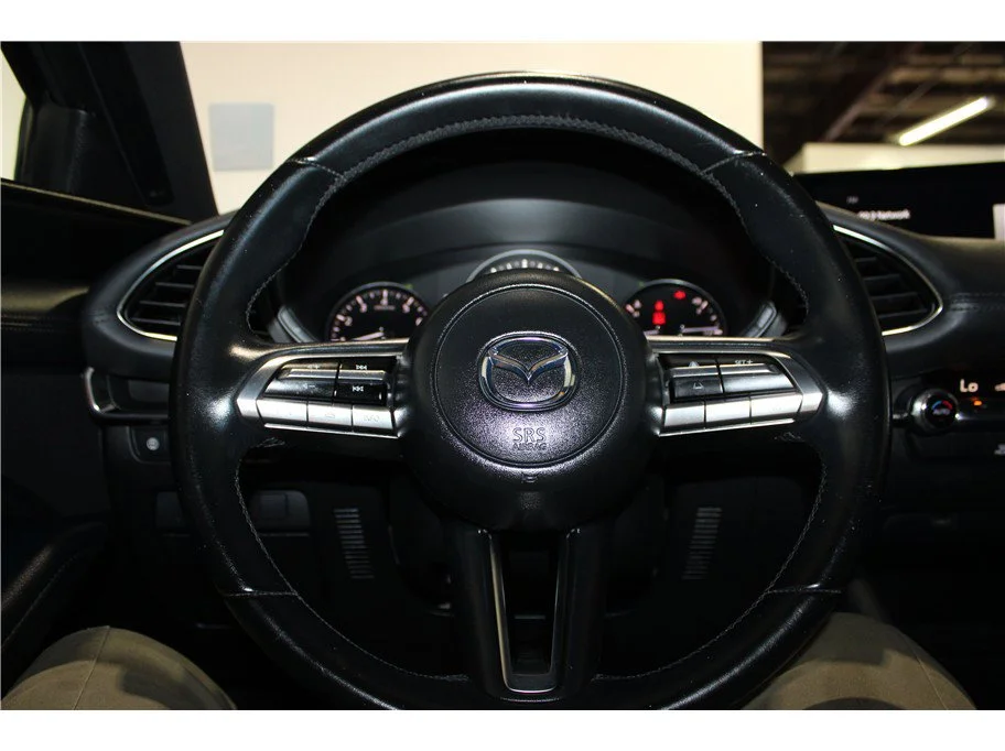 Used 2019 Deep Crystal Blue Mica Mazda Hatchback 4D image 26