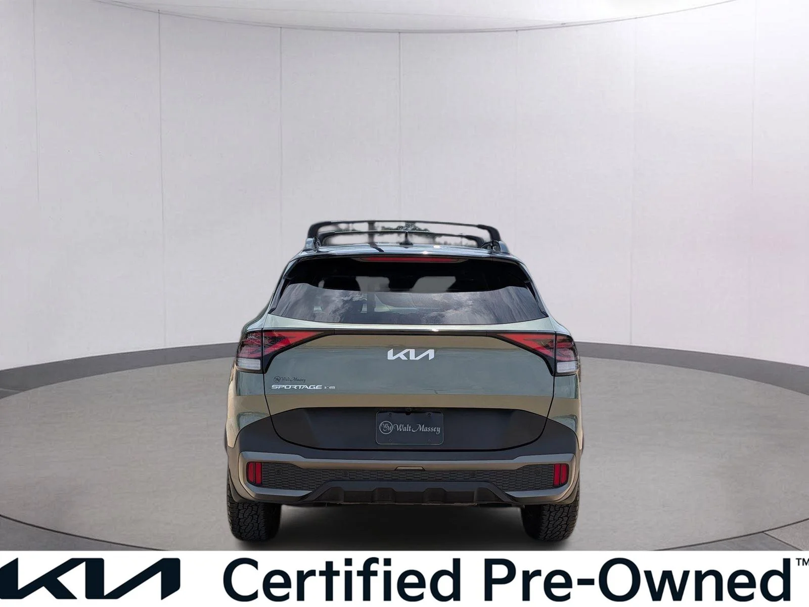Used 2024 Jungle Green/Ebony Black Roof Kia X-Pro Prestige image 4
