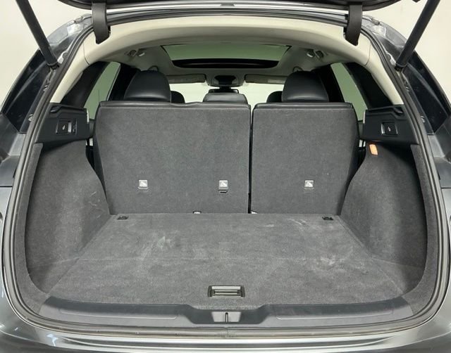 Used 2019 Gray INFINITI ESSENTIAL image 25