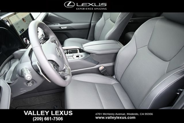 2026 Lexus TX 350 - Photo 8