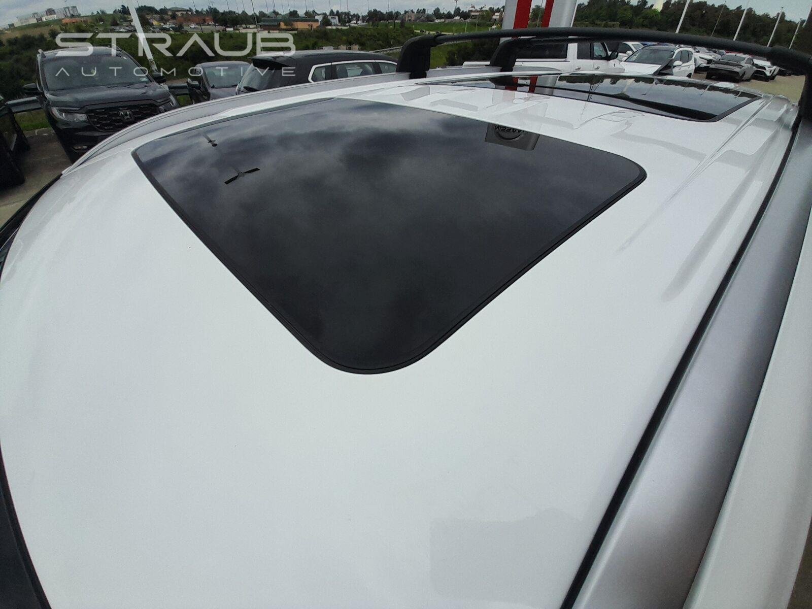 Used 2023 Hyper White Hyundai Calligraphy image 69