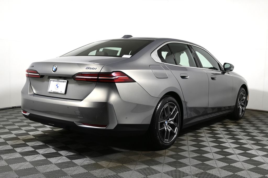 Used 2026 Gray BMW 530i xDrive image 7