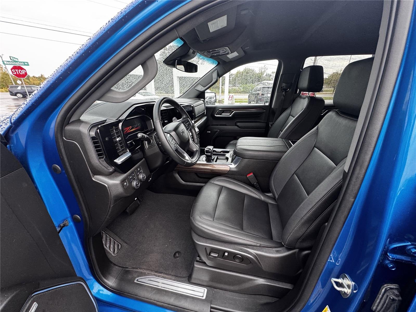 2023 Chevrolet Silverado 1500 RST - Photo 6