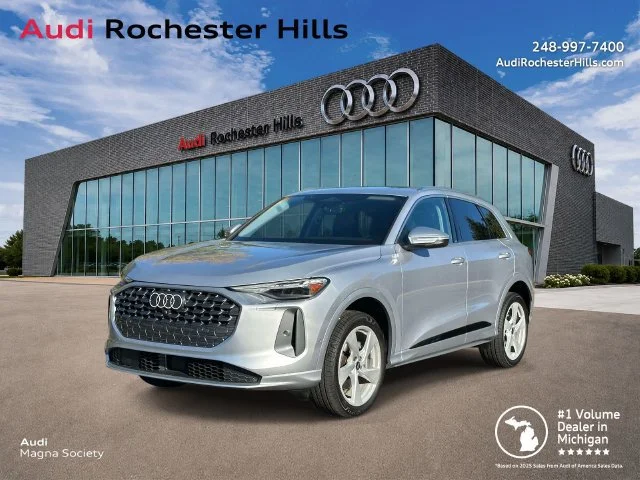Used 2025 Florett Silver Audi Premium Plus image 1