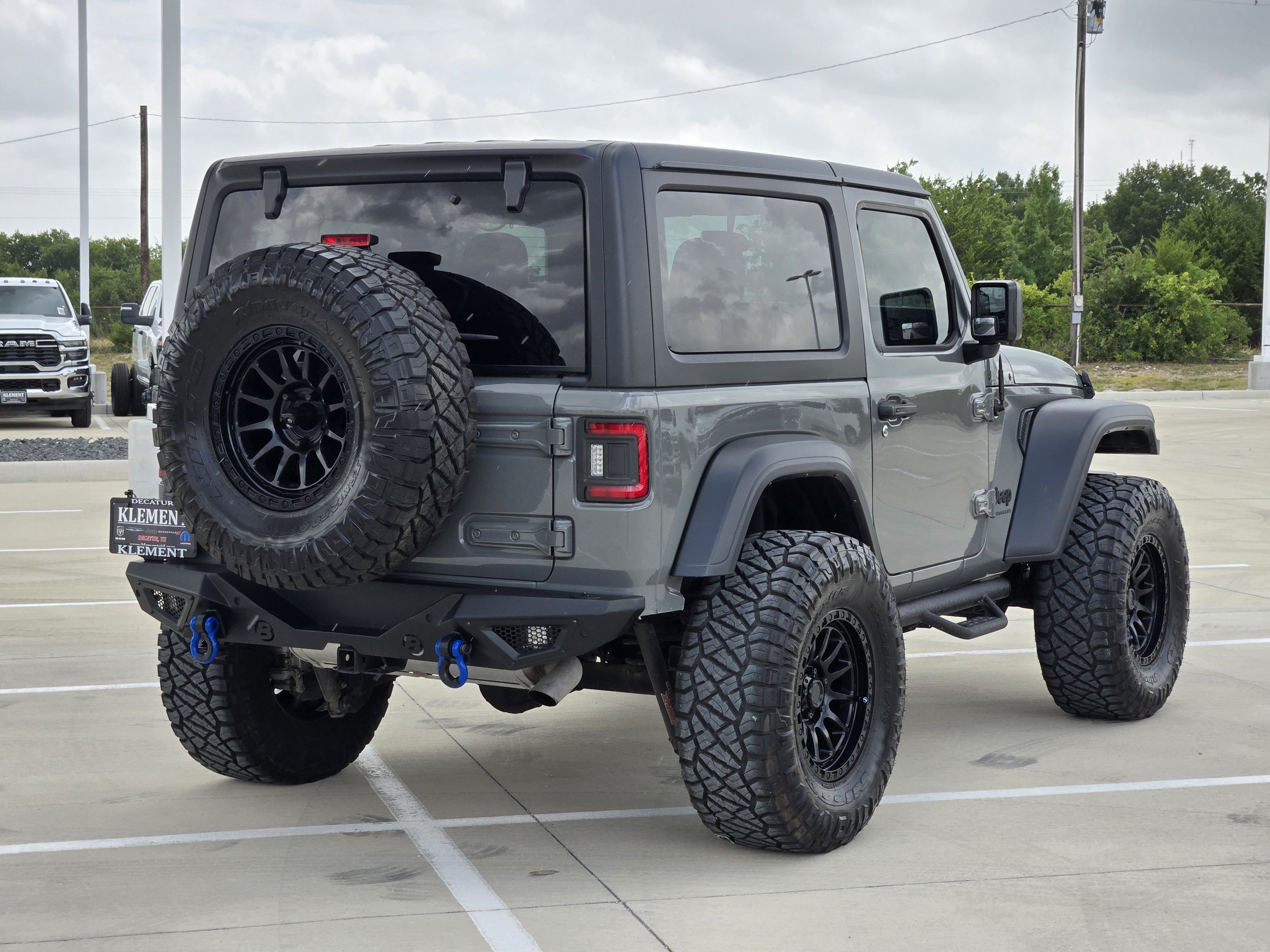 Used 2023 Sting-Gray Clearcoat Jeep Sport S image 7