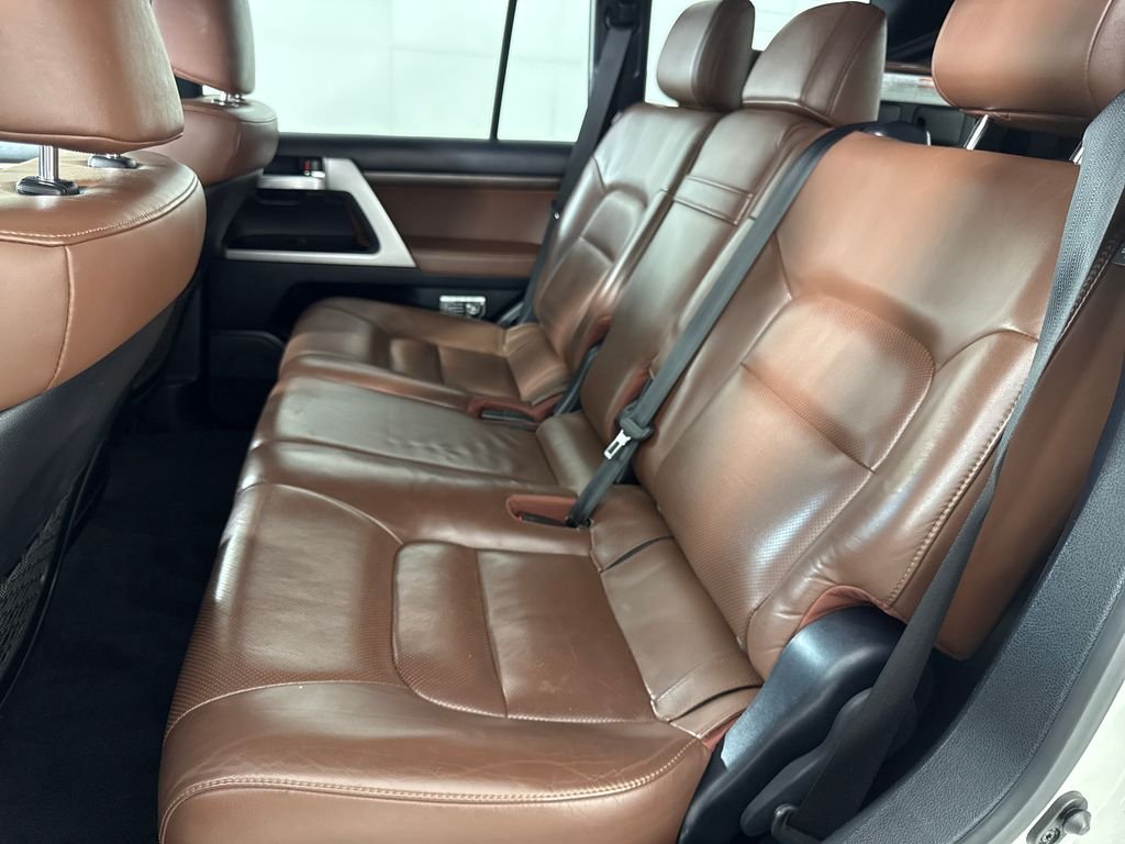 2019 Toyota Land Cruiser Base - Photo 12