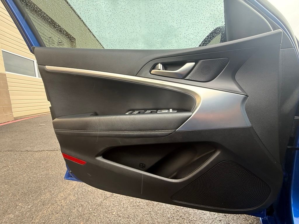 Used 2022 Mallorca Blue Genesis 2.0T image 18