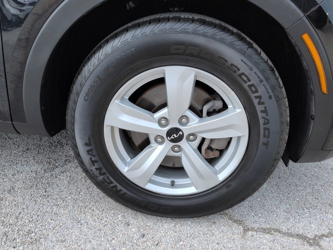 Certified Used 2023 Ebony Black Kia LX image 11