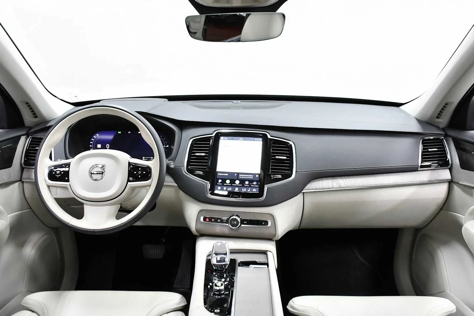 Used 2025 Bright Dusk Metallic Volvo Ultra image 16