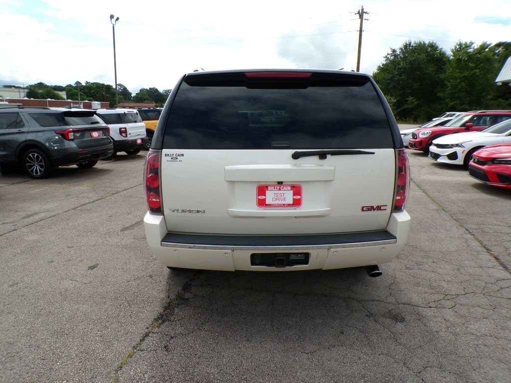 Used 2013 White Diamond Clearcoat GMC Denali image 6